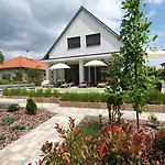 Appartamento Relax Balaton *